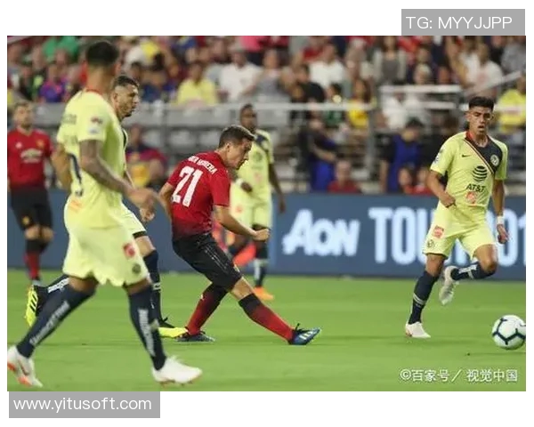 莫美洲与华雷斯激战正酣谁能在赛场上笑到最后